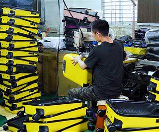 công ty sản xuất vali nhựa